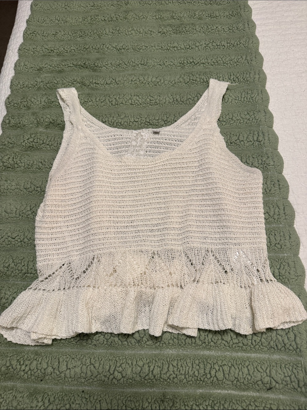 Sadie & Sage Cream Knit Ruffle-Hem Tank
